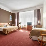 Harmony Prag